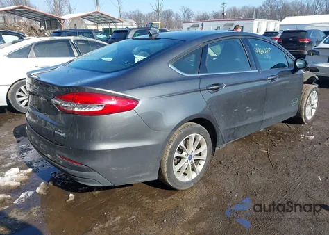 2019 Ford Fusion Hybrid Se z USA, uszkodzony, nr VIN 3FA6P0LU2KR157476